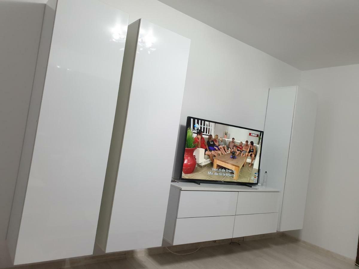 Apartament Oana'S Home Orşova Екстериор снимка